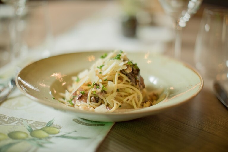 Frische Pasta mit Parmesan und Kräuter im Gourmetrestaurant ...liebes Rot-Flüh im Tannheimer Tal.